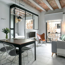 Visita privada: El piso pequeño y sobrio de una joven arquitecta