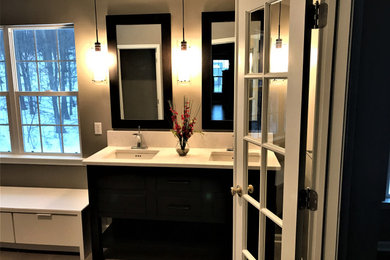 Inspiration for a transitional bathroom remodel in Philadelphia