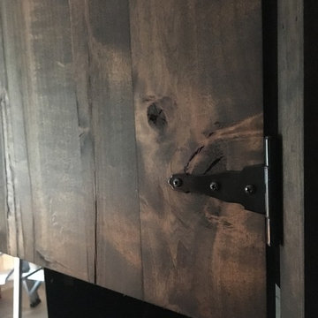 Ranch Rustic Closet