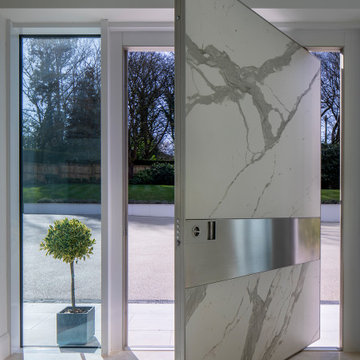 Manchester, UK “Green Hollow” – Private Villa