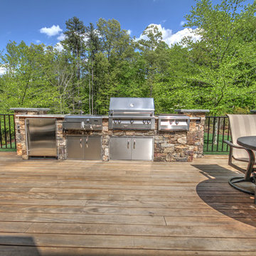 Gourmet Outdoor Kitchen