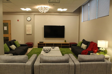 Inspiration for a modern basement remodel in Ottawa