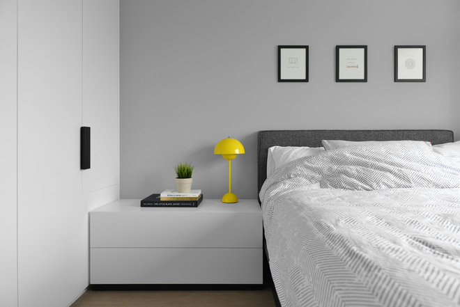 Scandinavian Bedroom by hoo Interior Design & Styling