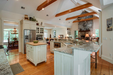 Kitchen - transitional kitchen idea in Other