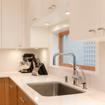 Modern Extended Family - Vancouver