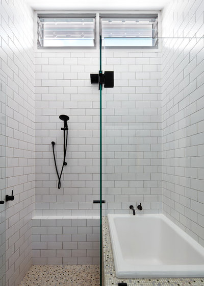 Midcentury Bathroom by Angus Mackenzie Architect