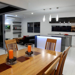 9.5 Star Sustainable Home, Cairns - Windows