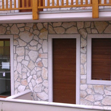 rivestimento facciata con pietra poligonale di Trani