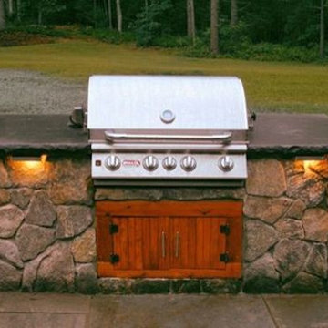 Fireplaces & Outdoor Kitchens