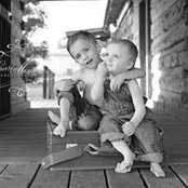 Lara Ellis's photo