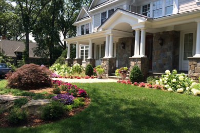 Design ideas for a landscaping in New York.