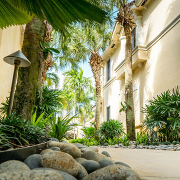Mariposas Pointe: Walkway