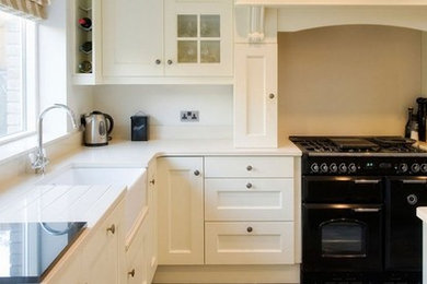 This is an example of a traditional kitchen in London.
