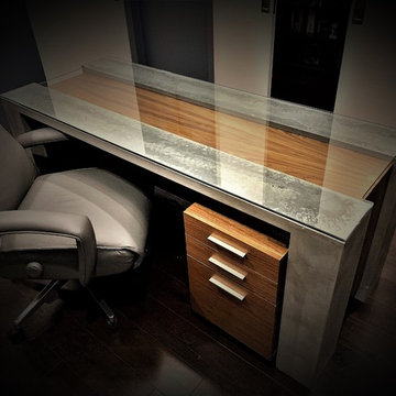 The "H" Desk