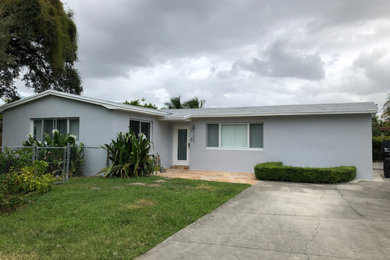 Example of a classic exterior home design in Miami