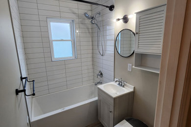 Example of a bathroom design in Toronto