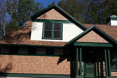 Exterior home photo in Bridgeport
