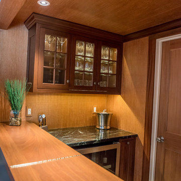 Spruce Point: Pool Room & Bar