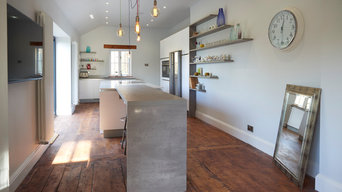 Contemporary white & concrete kitchen