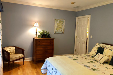 Inspiration for a timeless bedroom remodel in Philadelphia