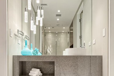Inspiration for a modern bathroom remodel in Vancouver