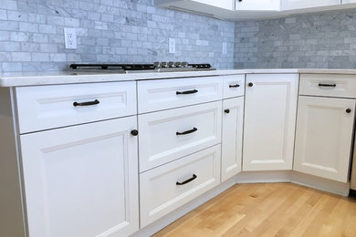 Example of a classic kitchen design in Other