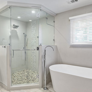 Luxury Bathroom with Natural & Modern Elements