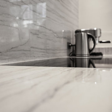 WHITE MACAUBAS QUARTZITE, MANHATTAN RESIDENCE