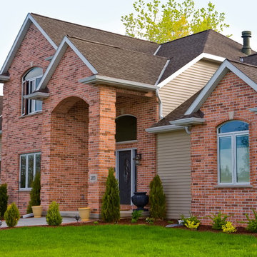 Ideal Executive Home in Golf Course Setting