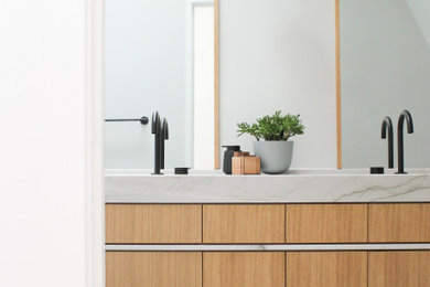 Example of a trendy bathroom design in San Francisco