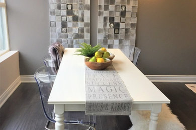 Dining room - transitional dining room idea in Toronto