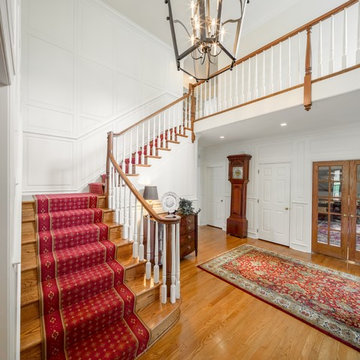 Floor to Ceiling Wainscoting