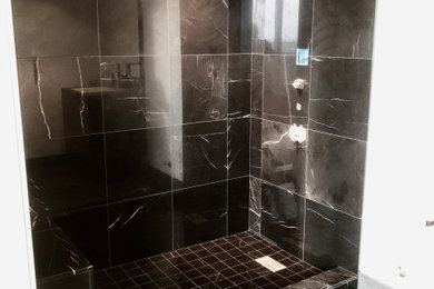 Example of a bathroom design