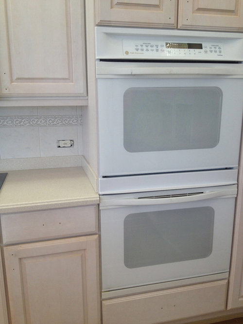 White Paint For Kitchen Cabinets With, Cream Colored Kitchen Cabinets With White Appliances