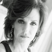 Robin Lee's photo