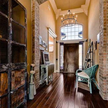 Charming Qualridge Way