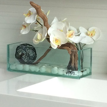 12x4' glass vase w/white orchid and roots handmade