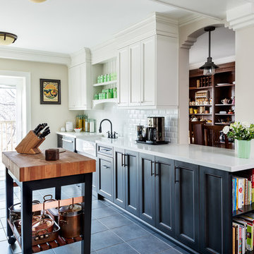Vintage Beach Home - Dream Art Deco Kitchen