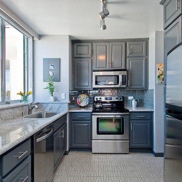 Nob Hill Condo - Kitchen