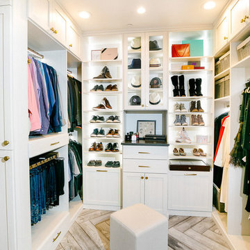 Deluxe Custom Walk-In Closet