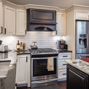 Mother-In-Law Suite - Custom Kitchen