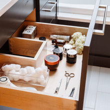 guest bath upstairs