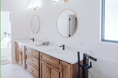 Inspiration for a bathroom remodel in Orlando