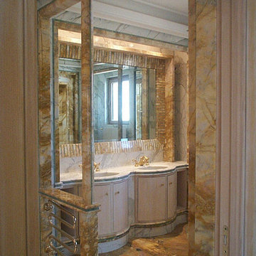 Bagno in marmi pregiati