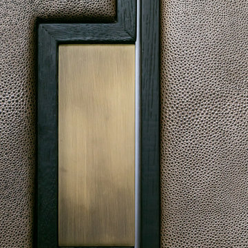 LUXURY BESPOKE CABINETS