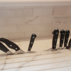 Knife Storage in Countertop Slot - Knife Storage