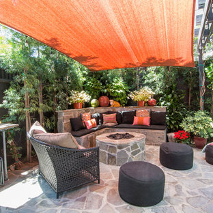 ロサンゼルスのエクレクティックスタイルのおしゃれなテラス・中庭の写真