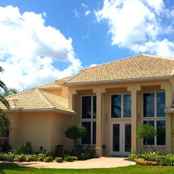 Tropical landscape spaces, All around the house.