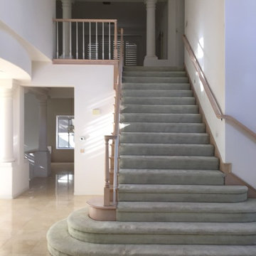 Staircase - Carpet & Hardwood