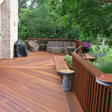 Beautiful Ipe Deck with attached Bench